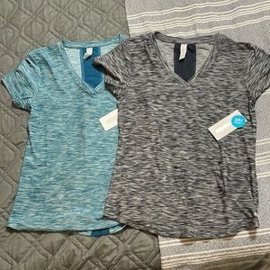 NWT (2) Marika V-Neck DryWik Tees SZ Small